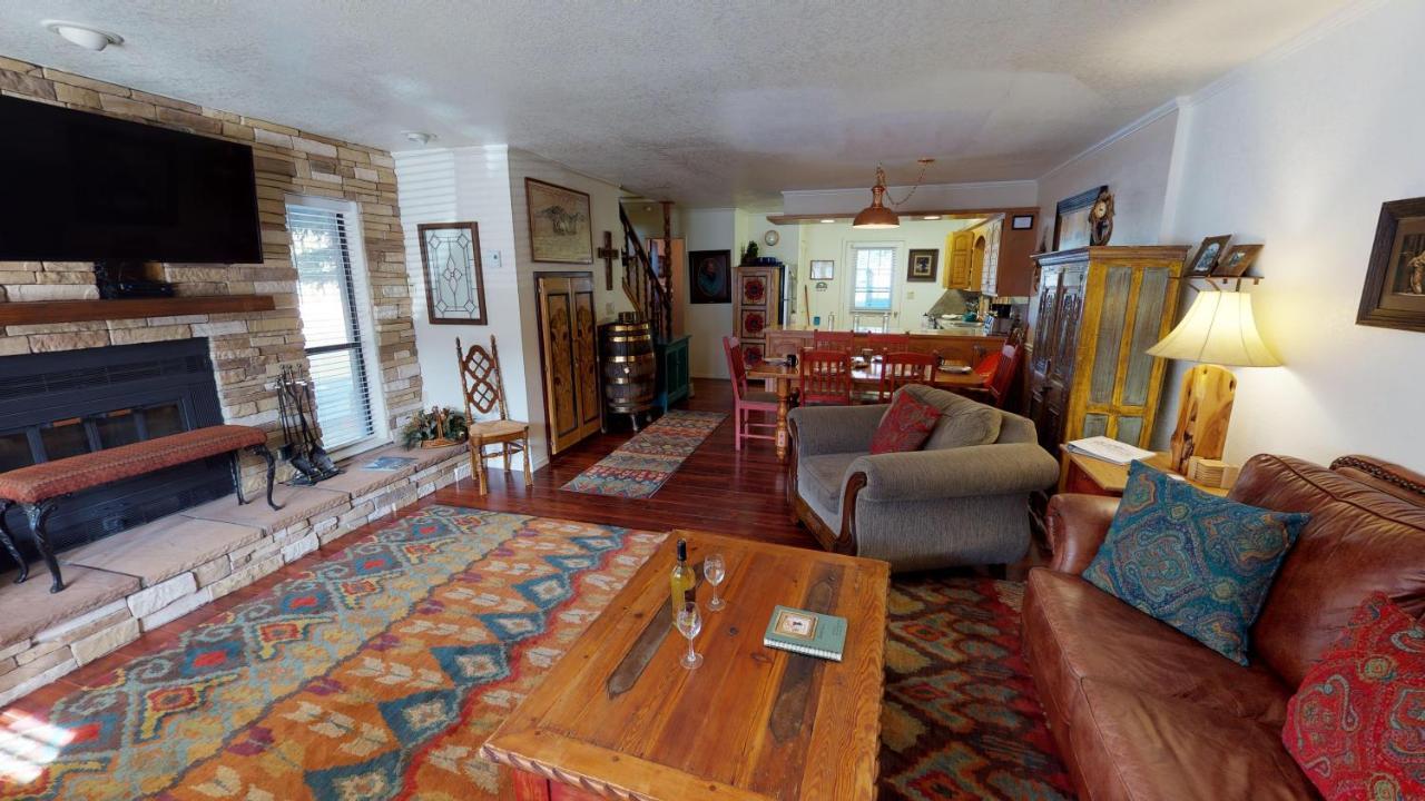 Appartamento Claim Jumper 8 Townhouse With High Speed Wifi Red River Esterno foto