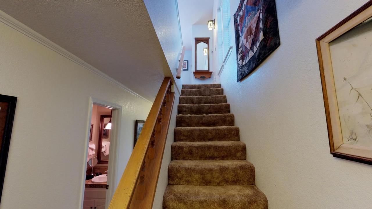 Appartamento Claim Jumper 8 Townhouse With High Speed Wifi Red River Esterno foto