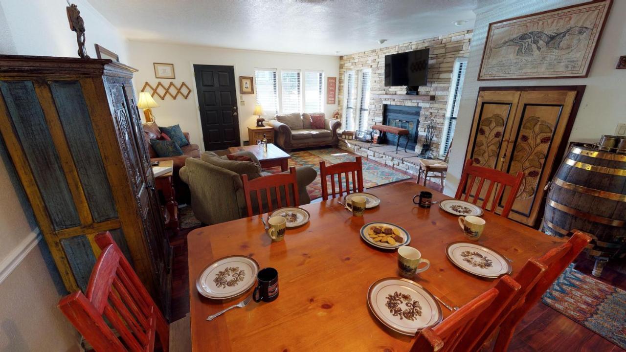 Appartamento Claim Jumper 8 Townhouse With High Speed Wifi Red River Esterno foto